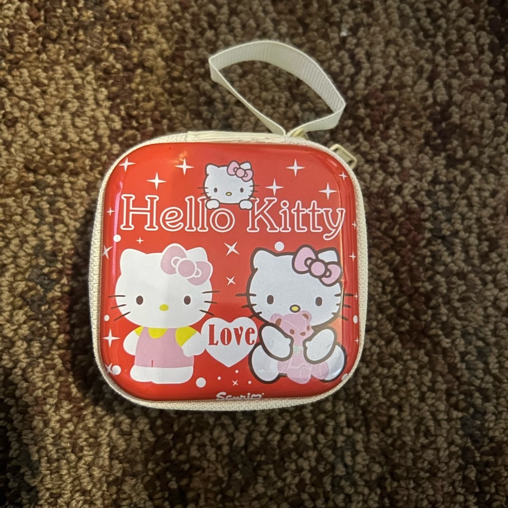 Hello Kitty AirPod case nwt